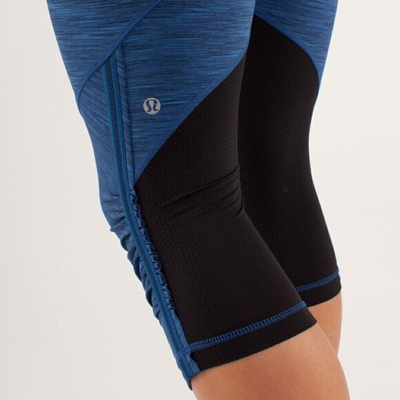 Lululemon Run: For Your Life Crop - 6 Wee Are From Space Limitless Blue Black - Picture 3 of 7